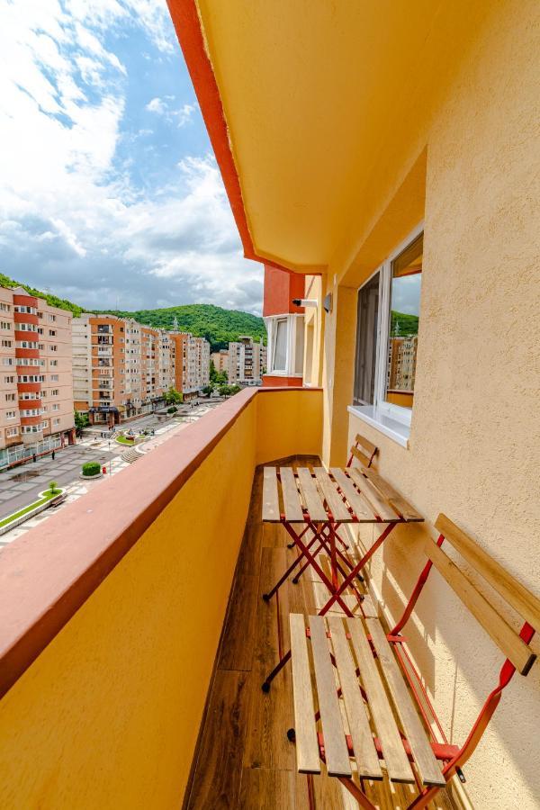 Mid-Term Rental Racadau Apartment Braszów Zewnętrze zdjęcie