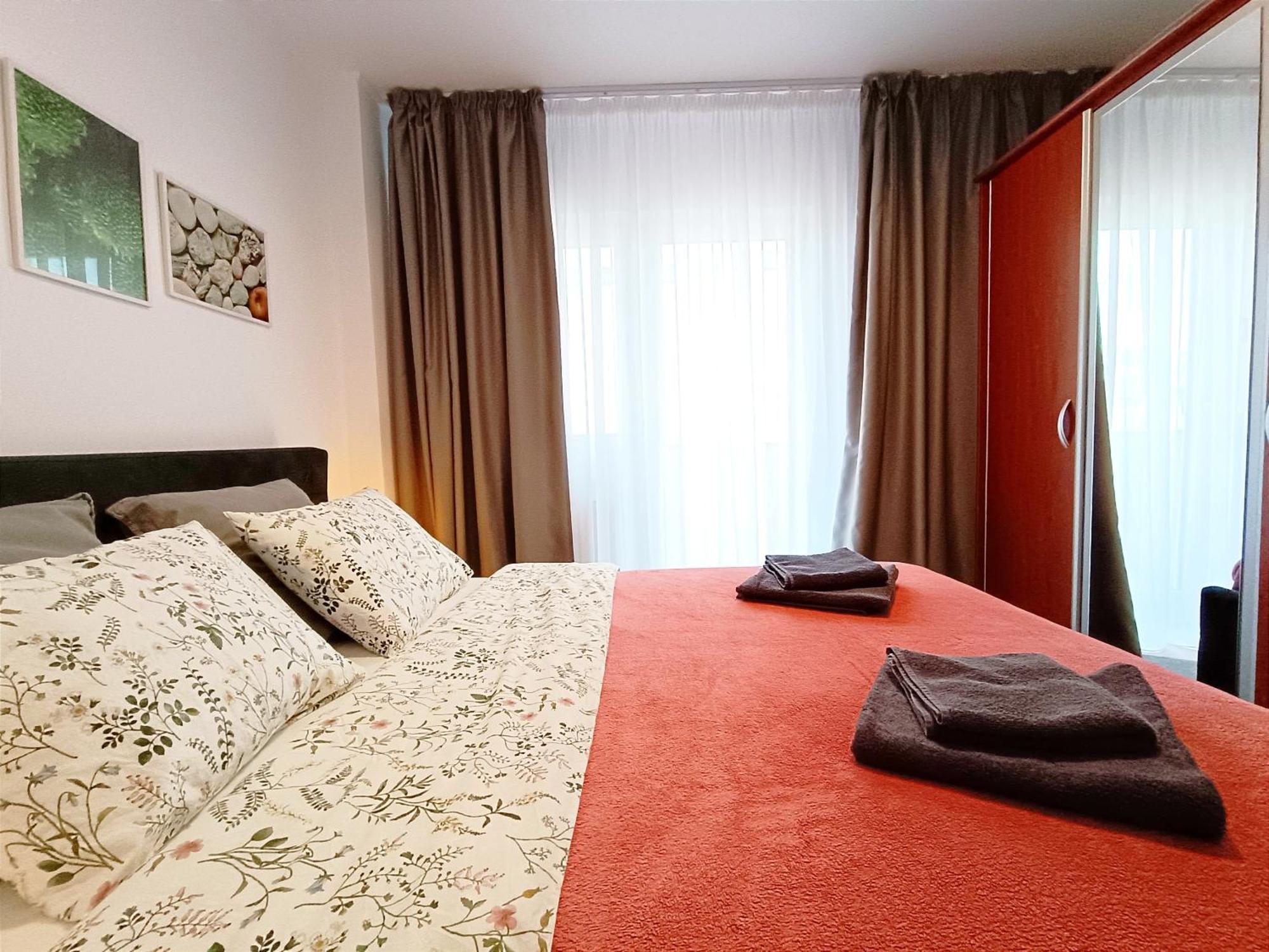 Mid-Term Rental Racadau Apartment Braszów Zewnętrze zdjęcie